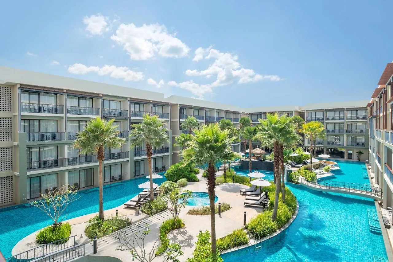 Le Meridien Khao Lak Resort & Spa