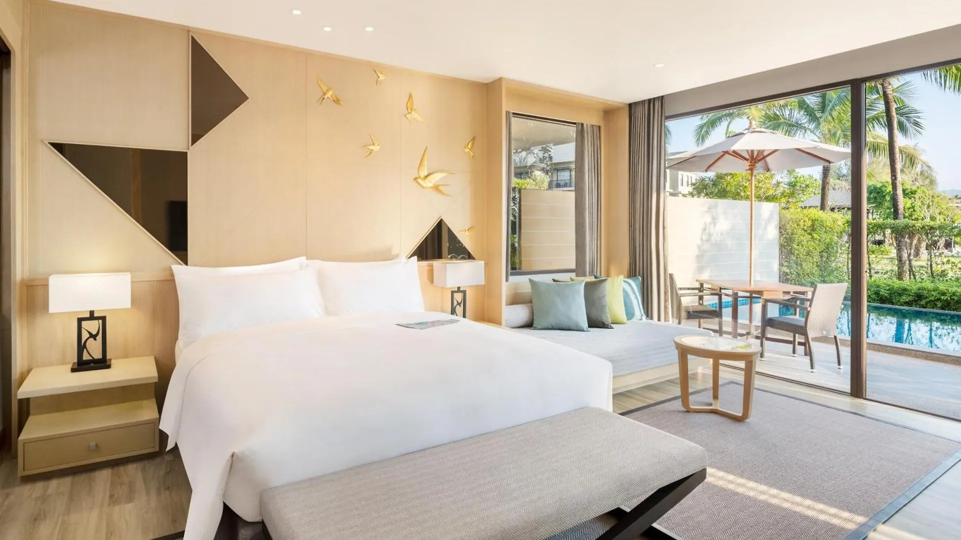 Le Meridien Khao Lak Resort & Spa